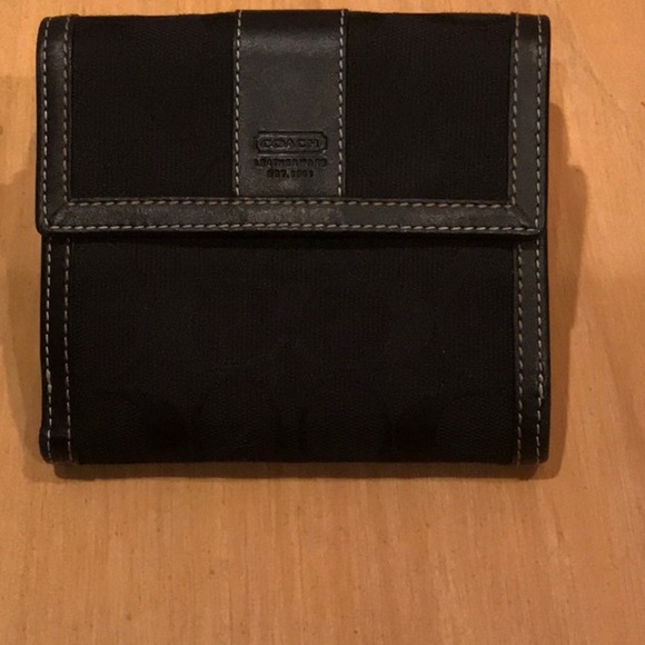 Wallet - Picture 1 of 2